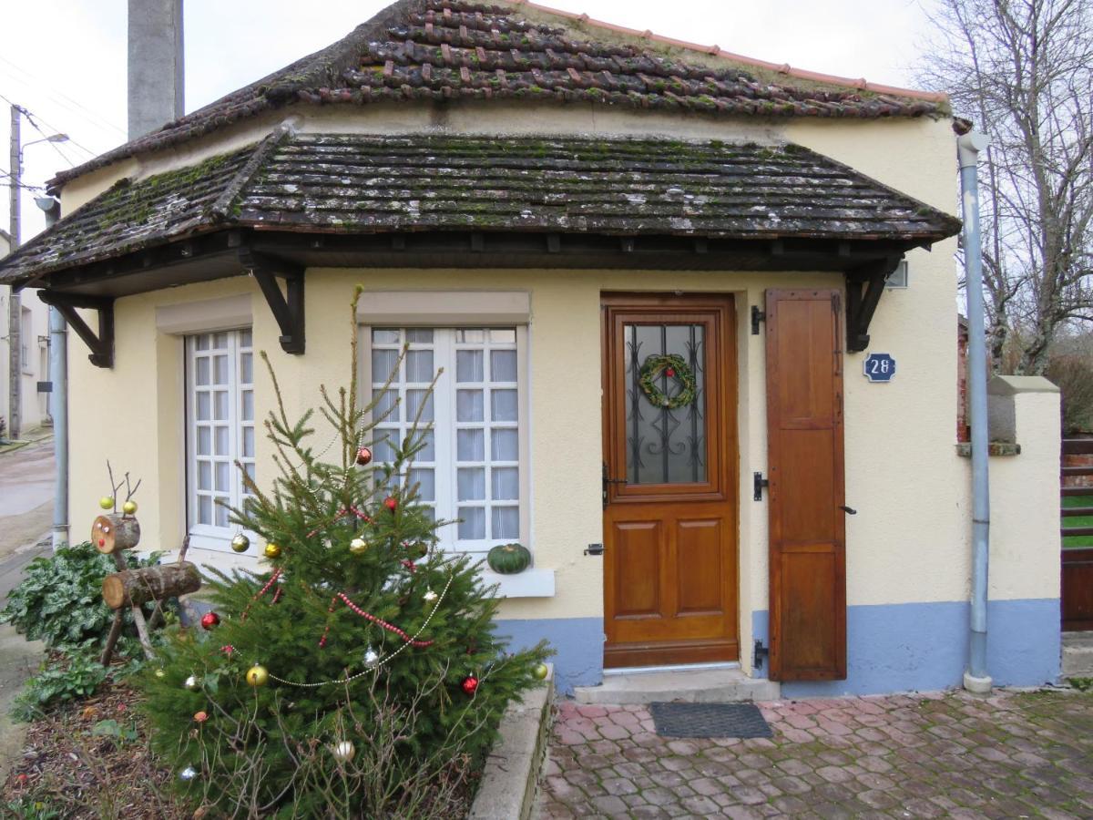 Charmante Maison Pres De Vezelay Voutenay-sur-Cure Εξωτερικό φωτογραφία